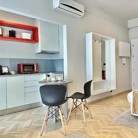 Centrally Located In Lejlighed Porto