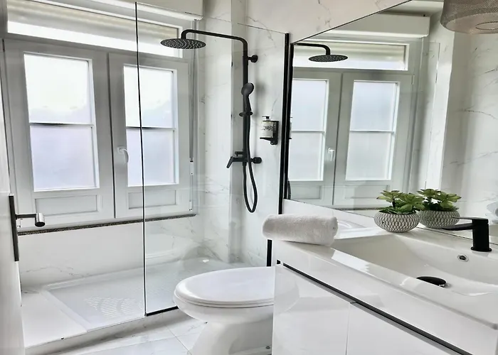 Centrally Located In Oporto